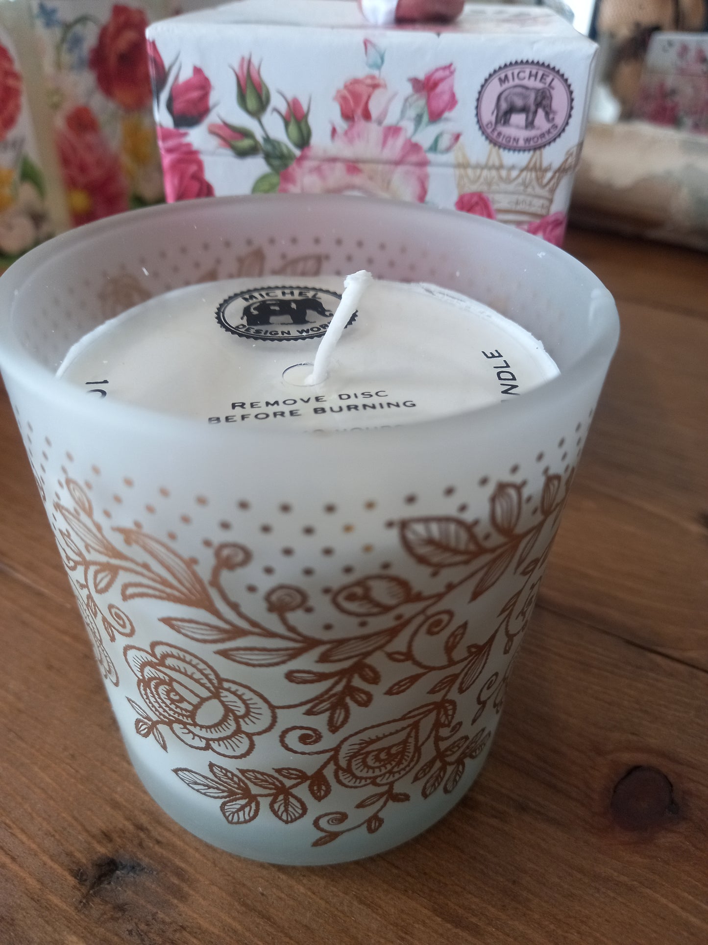 Michel Design Royal Rose Candle